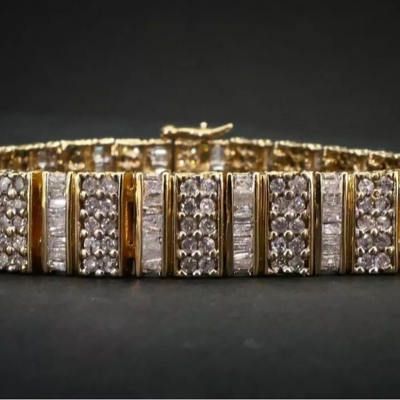 6.44 cttws GENUINE DIAMOND 10K GOLD BRACELET - Picture 3 of 16